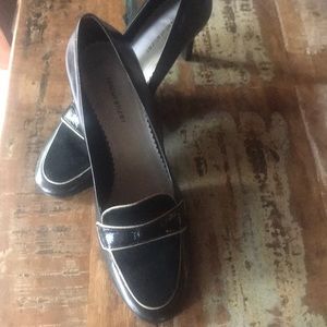 Naturalizer black heels